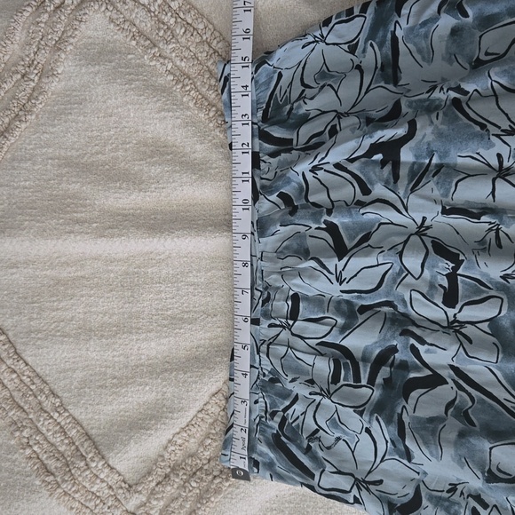 Nine West skirt✨️Moving end of January 2025!Must go✨ - Picture 6 of 6